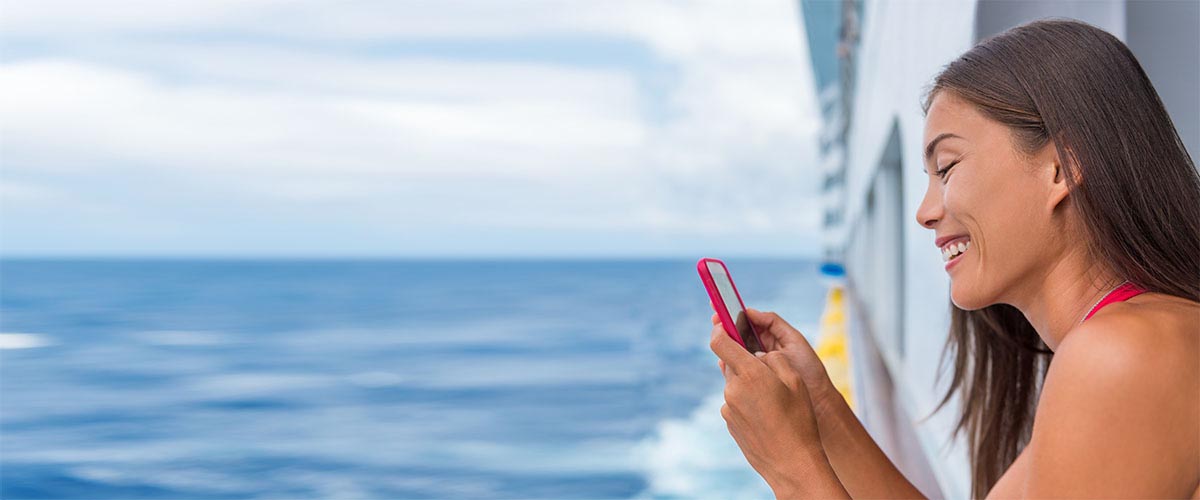 girl uses mobile navigation on a cruise with IPpoint
