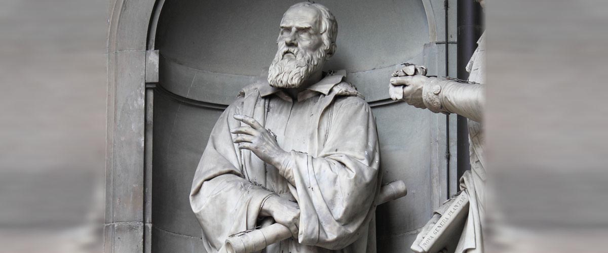 Galileo Galilei sculpture